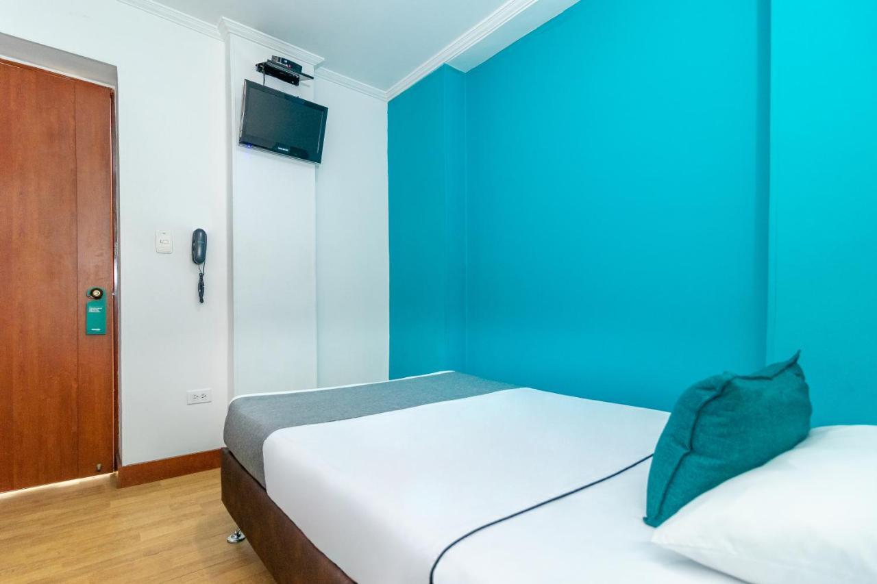 Hotel Ayenda Palermo Plaza Bogotá Esterno foto