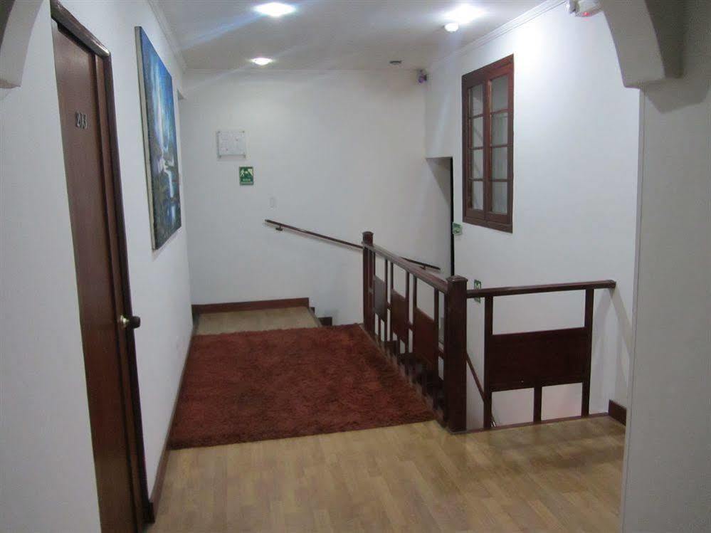 Hotel Ayenda Palermo Plaza Bogotá Esterno foto