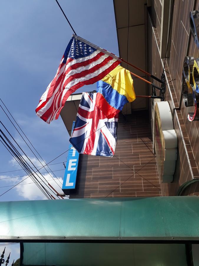 Hotel Ayenda Palermo Plaza Bogotá Esterno foto